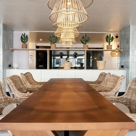 Sunwing Seafront Hotel