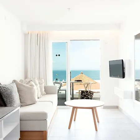 Sunwing Seafront 3*