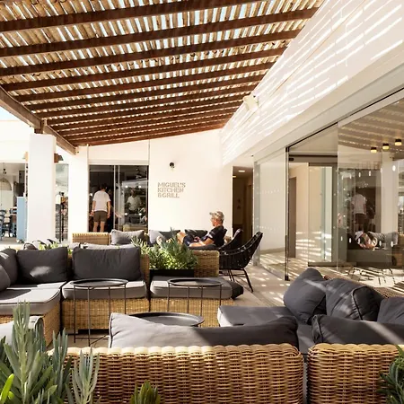 Sunwing Seafront 酒店