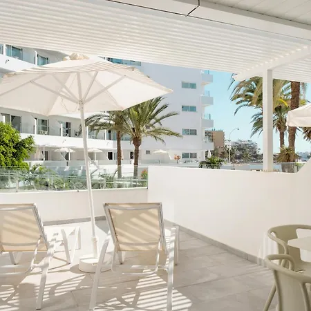 Szálloda Sunwing Seafront 3*