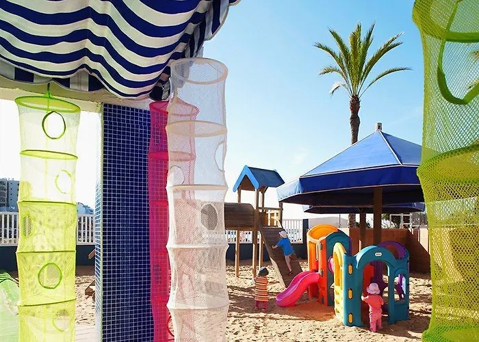 Sunwing Seafront Отель